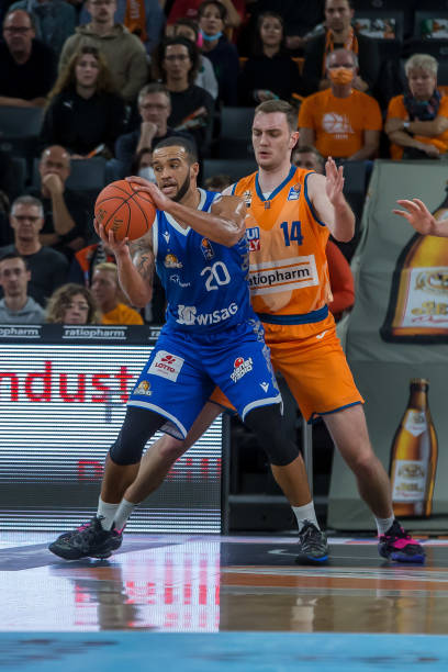 后防线结合 后防线结合