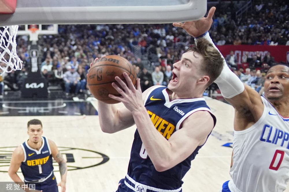 曼联前锋突 曼联前锋突